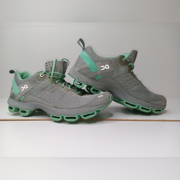 QC Women's on Cloudsurfer 2 - Picture 4 of 9